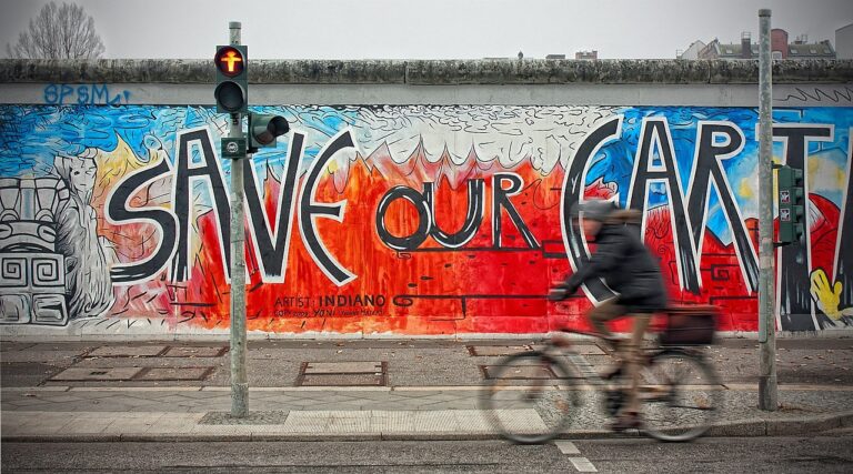 berlin-wall-50730_1280